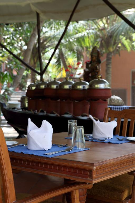 Poovar Island Resort Екстер'єр фото